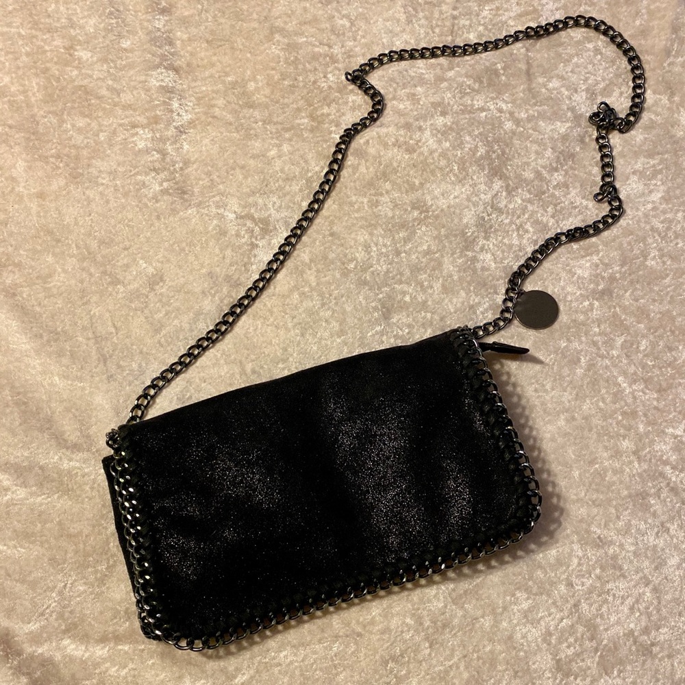 Paris Metallic Black Crossbody Bag w/ Chain Strap